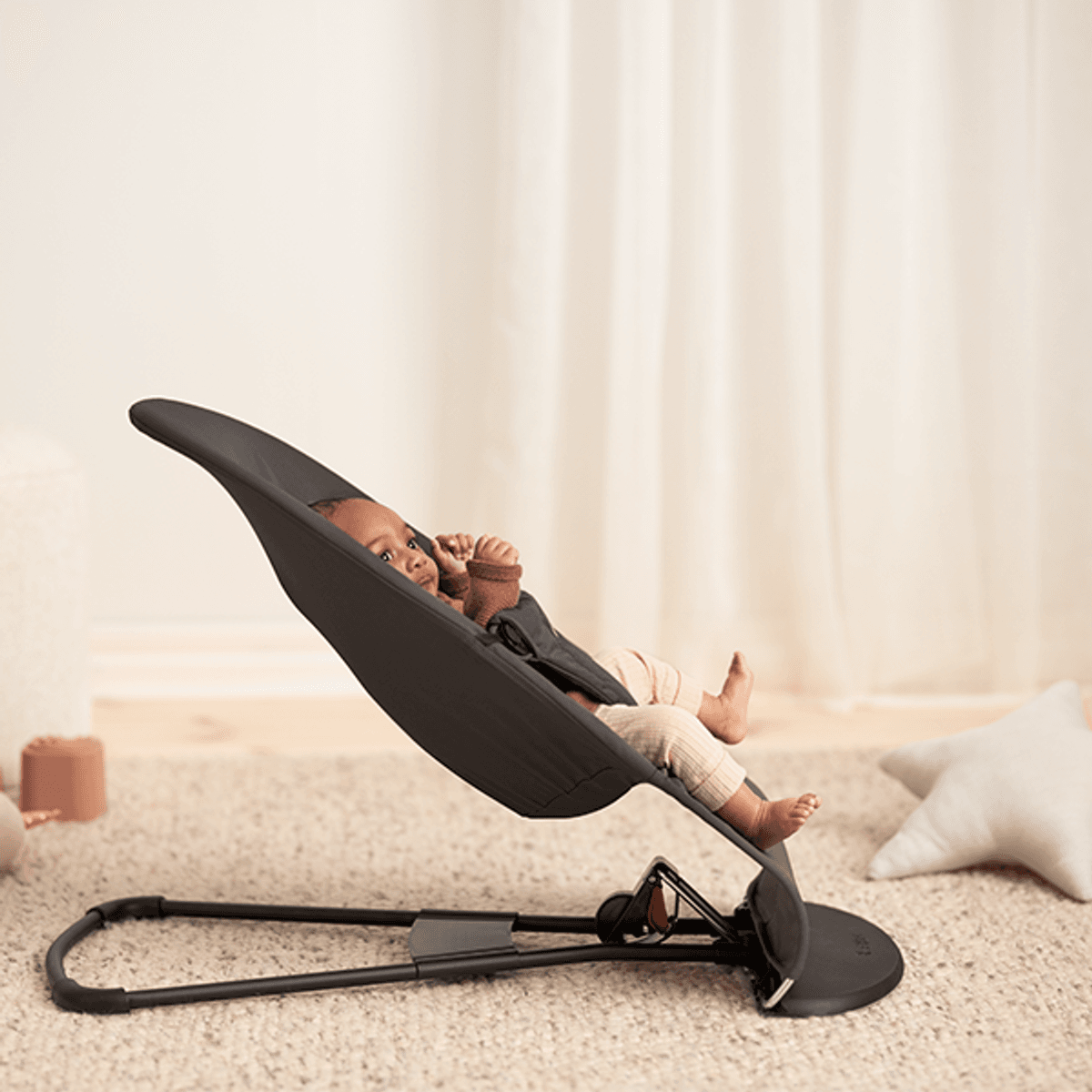 BabyBjörn | Vippestol Balance Soft | Vevd Jersey | Mørkegrå