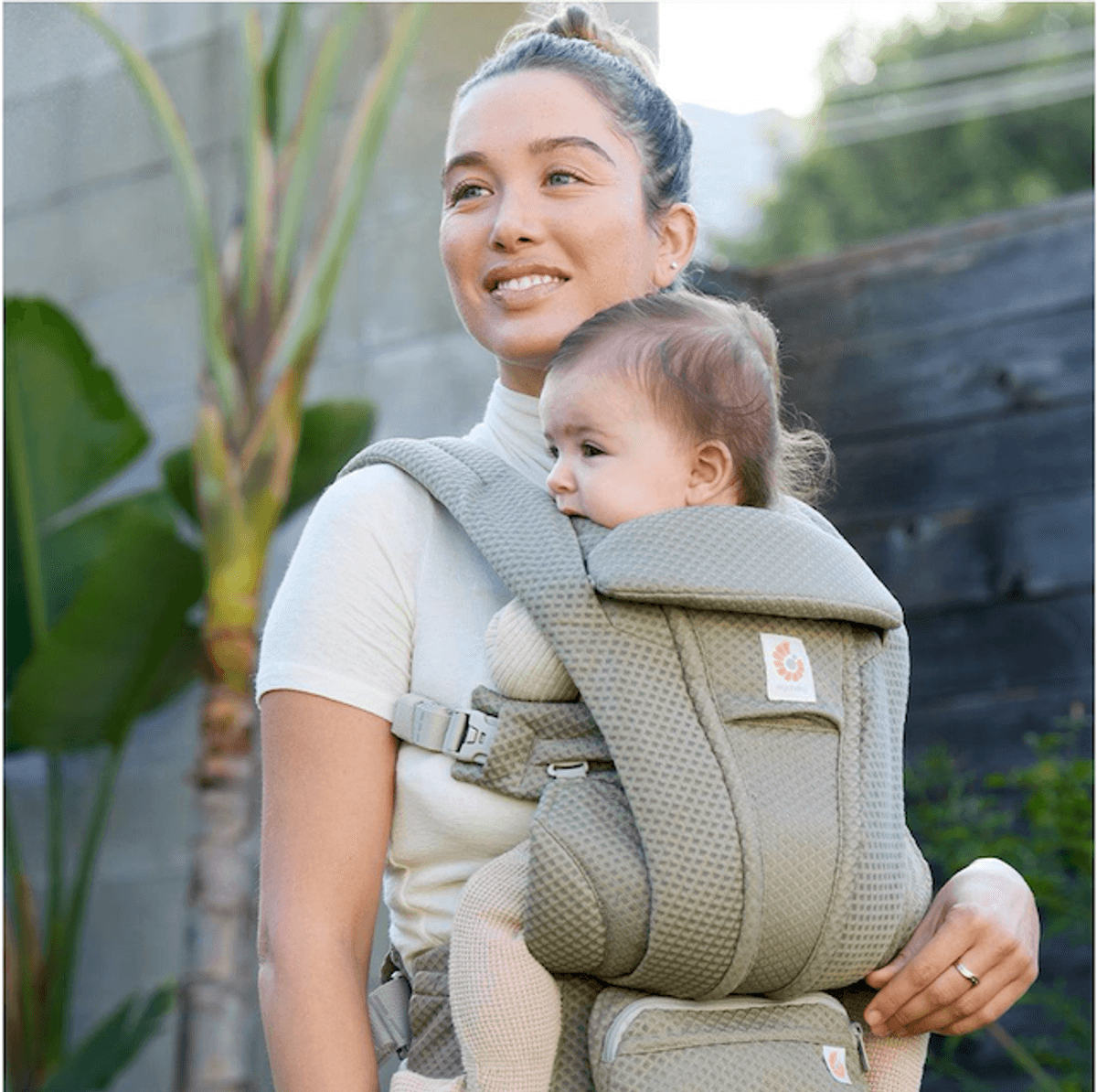 Ergobaby | Omni Deluxe Mesh Bæresele | Soft Olive